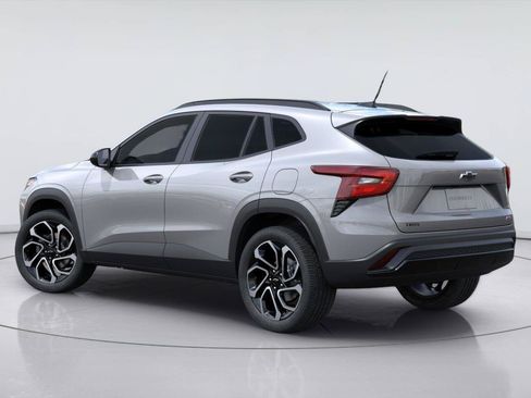 New 2026 Chevrolet Trax RS w/ Sunroof Package FWD image 3
