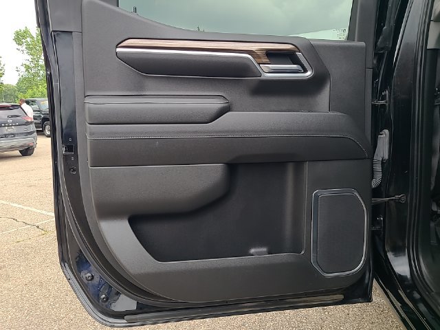 Used 2022 Chevrolet Silverado 1500 LT Trail Boss w/ LT Trail Boss Premium Package AWD/4WD image 24
