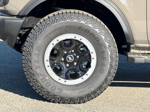 New 2026 Ford Bronco 2-Door w/ Sasquatch Package image 28