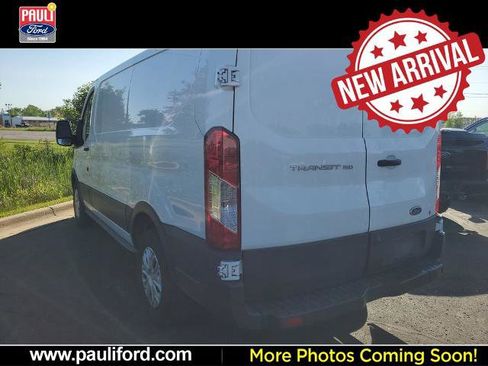 Certified 2017 Ford Transit 150 130 Low Roof w/ Interior Upgrade Package RWD image 3