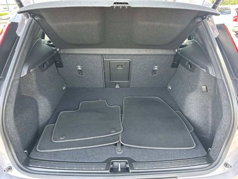 Certified 2026 Volvo XC40 B5 Ultra w/ Climate Package image 23