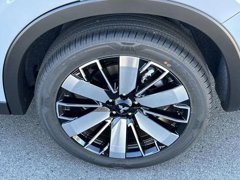 New 2026 Mitsubishi Outlander SE image 13