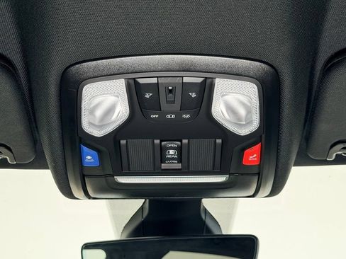 Used 2023 RAM 1500 Big Horn AWD/4WD image 11