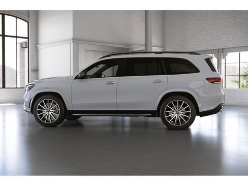 Certified 2022 Mercedes-Benz GLS 450 4MATIC image 34