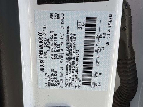 Used 2024 Lincoln Nautilus Reserve image 27