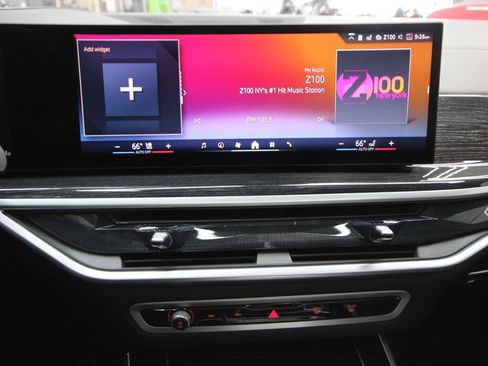 Used 2025 BMW X5 xDrive40i w/ M Sport Package AWD/4WD image 27