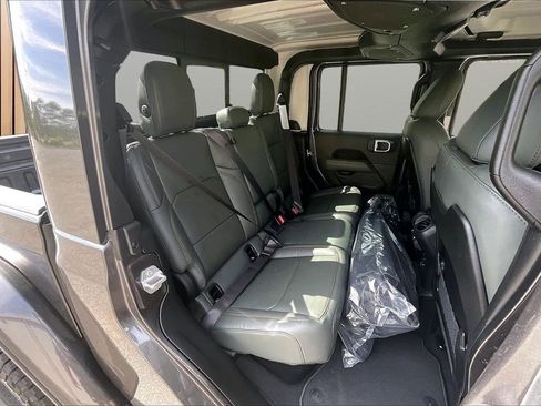 New 2026 Jeep Gladiator Mojave AWD/4WD image 20