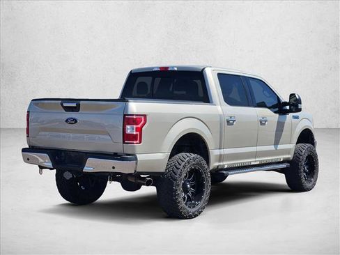 Used 2018 Ford F150 XLT w/ Equipment Group 302A Luxury AWD/4WD image 5