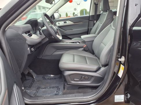 New 2025 Ford Explorer Active w/ Active Comfort Package image 12