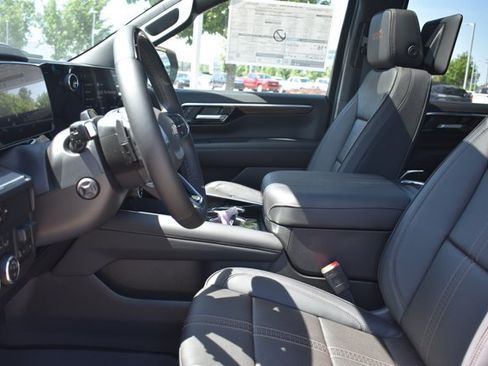 New 2026 Chevrolet Tahoe High Country AWD/4WD image 15