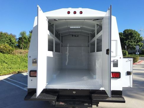 New 2026 Ford E-350 and Econoline 350 Super Duty w/ Power Equipment Group image 23