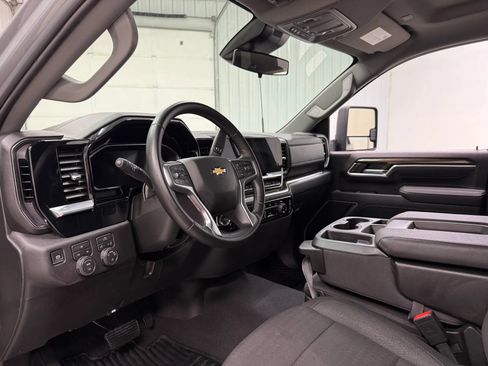 Used 2026 Chevrolet Silverado 2500 LT AWD/4WD image 12