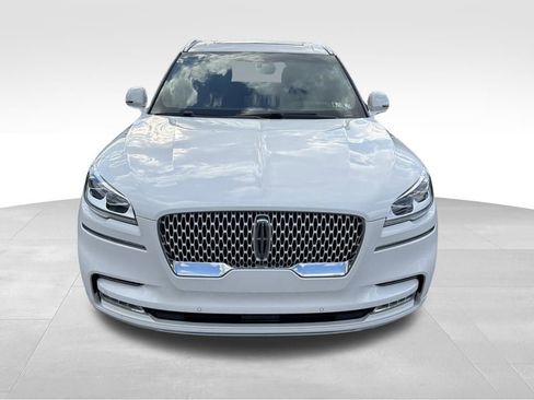 Used 2021 Lincoln Aviator Reserve w/ Equipment Group 210A image 6