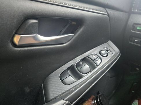 Used 2022 Nissan Sentra SV FWD image 13