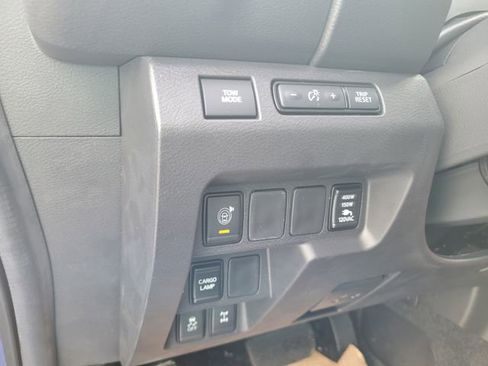 New 2026 Nissan Frontier PRO-4X w/ Pro-4x Convenience Package AWD/4WD image 16
