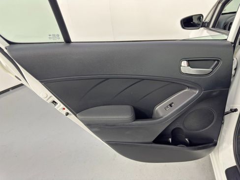 Used 2018 Kia Forte LX image 33