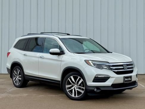 Used 2016 Honda Pilot Elite image 8