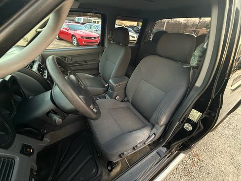 Used 2004 Nissan Frontier XE w/ (PWR) Pwr Pkg image 20