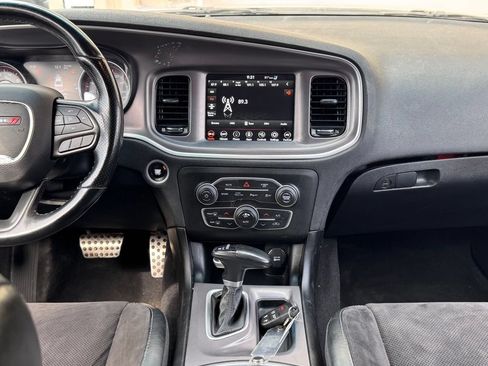 Used 2022 Dodge Charger R/T w/ Plus Group RWD image 3