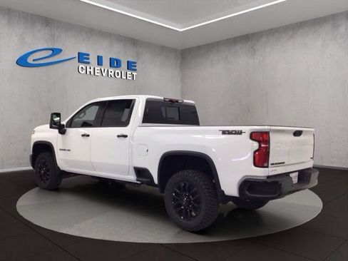 New 2026 Chevrolet Silverado 2500 LTZ w/ LTZ Plus Package AWD/4WD image 6