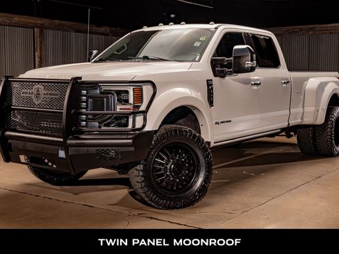 Used 2020 Ford F450 Platinum w/ FX4 Off-Road Package image 5