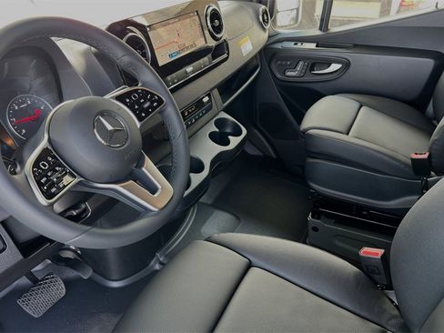 Used 2024 Mercedes-Benz Sprinter 144 Cargo image 9