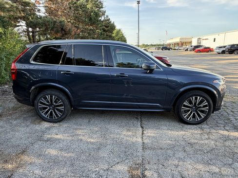 Used 2021 Volvo XC90 T5 Momentum w/ Climate Package AWD/4WD image 13