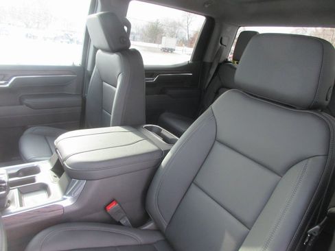 New 2026 GMC Sierra 1500 SLT w/ SLT Premium Package image 14