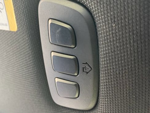 Used 2022 Ford F150 Lariat w/ Equipment Group 502A High image 21