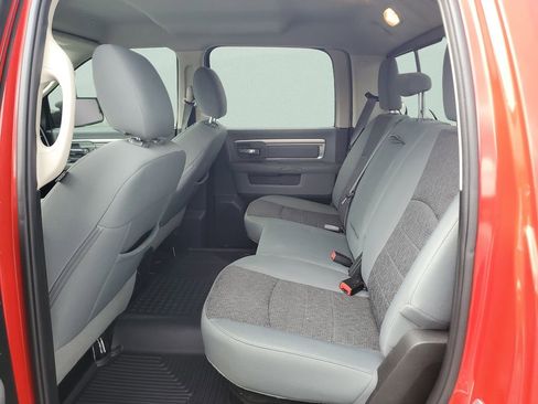 Used 2019 RAM 1500 Big Horn AWD/4WD image 10