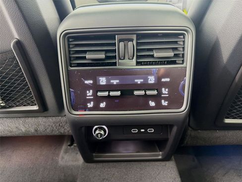 New 2026 Porsche Cayenne E-Hybrid Coupe image 17