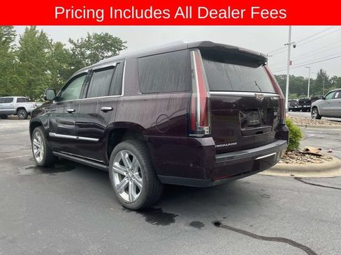 Used 2017 Cadillac Escalade Premium Luxury AWD/4WD image 5