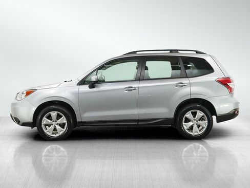Used 2016 Subaru Forester 2.5i Premium w/ All-Weather Package AWD/4WD image 2