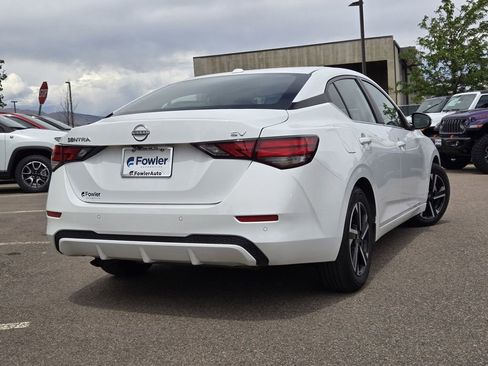 Used 2024 Nissan Sentra SV FWD image 4