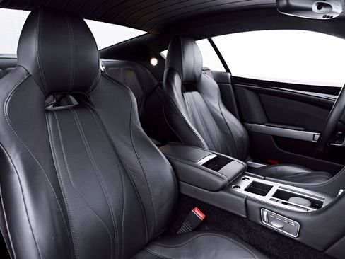 Used 2014 Aston Martin DB9 Coupe RWD image 56