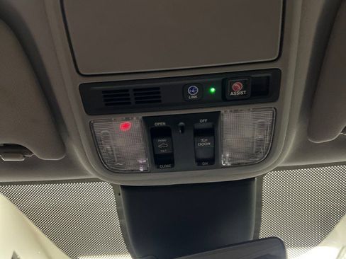 Used 2023 Honda Odyssey Elite image 24