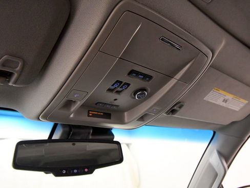 Used 2016 Chevrolet Suburban LTZ AWD/4WD image 25