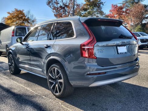 Used 2022 Volvo XC90 T6 Momentum w/ Advanced Package image 6