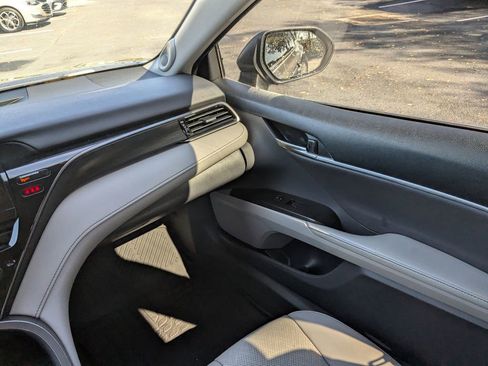 Used 2023 Toyota Camry XLE w/ Navigation Package image 14