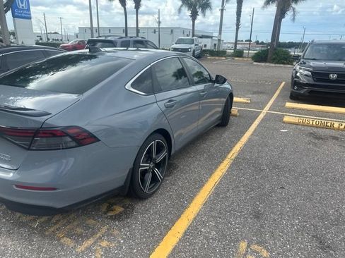 Used 2023 Honda Accord Sport image 6