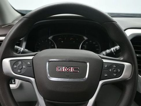 Used 2022 GMC Acadia SLE w/ LPO, Floor Liner Package AWD/4WD image 16