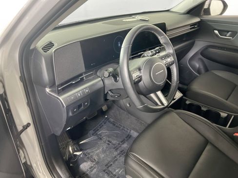 Used 2024 Hyundai Kona Limited AWD/4WD image 9