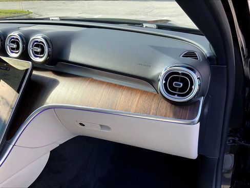 New 2026 Mercedes-Benz C 300 4MATIC Sedan image 10