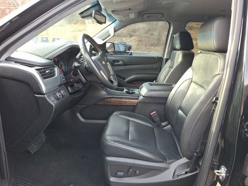 Used 2018 Chevrolet Tahoe LT image 13