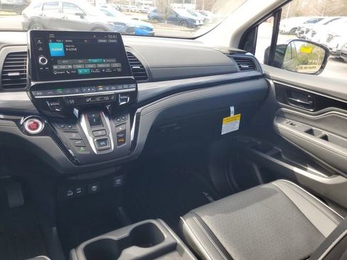 New 2026 Honda Odyssey Elite image 13