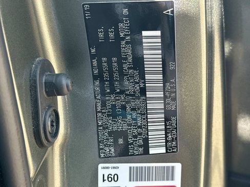 Certified 2020 Toyota Sienna Limited Premium FWD image 33