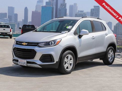 Used 2022 Chevrolet Trax LT w/ Driver Confidence Package AWD/4WD image 1