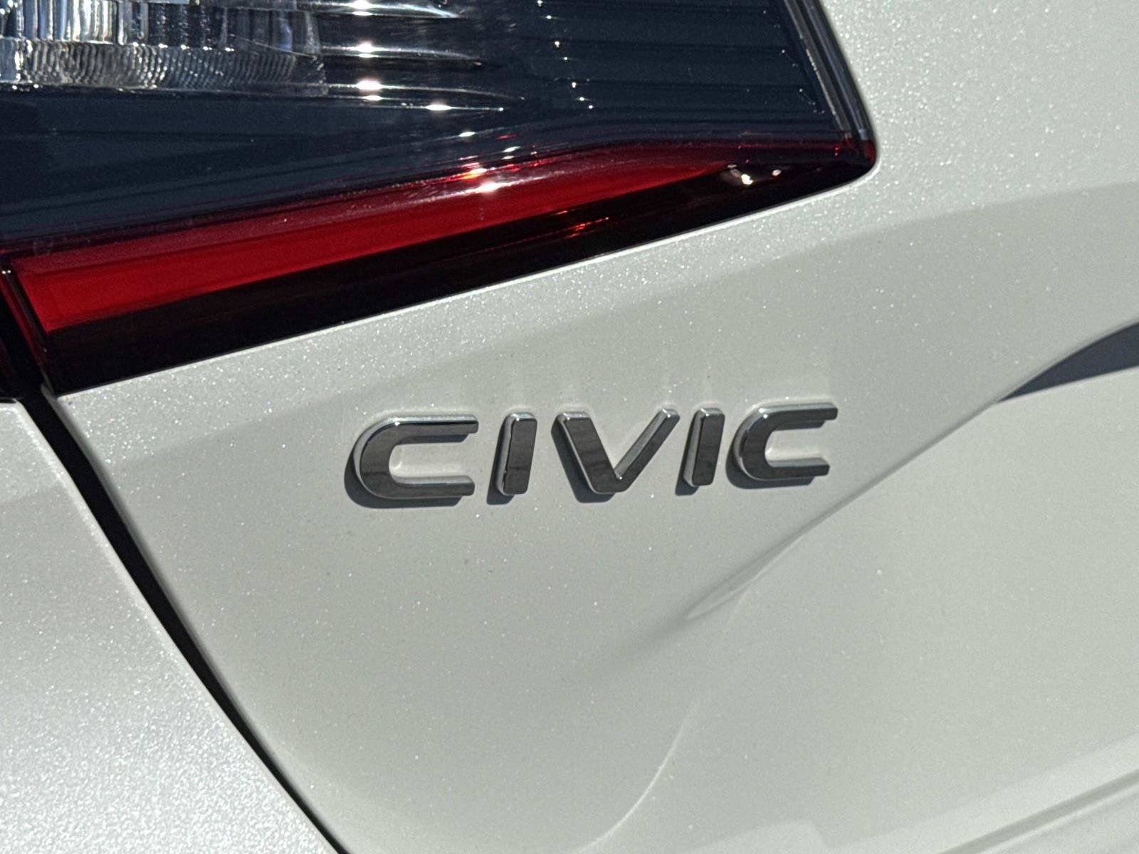 Used 2022 Honda Civic Sport image 28