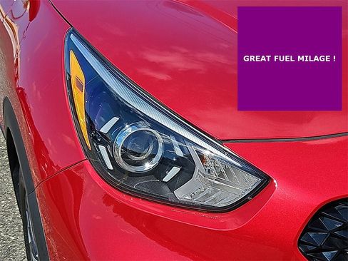 Certified 2022 Kia Niro LXS image 10