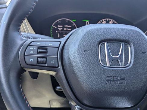 Used 2025 Honda CR-V Sport-L image 13
